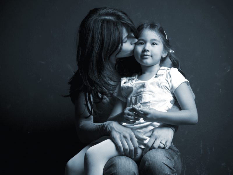 Blue Mother and Daughter 117327502 4288x2848 1